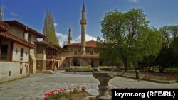 The status of Khan's Palace in Bakhchisaray as a potential addition to UNESCO's World Heritage list could be under threat due to dubious renovation work. (file photo)
