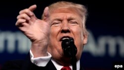 Дональд Трамп на конференції республіканців-консерваторів знову накинувся на пресу, 24 лютого 2017 року