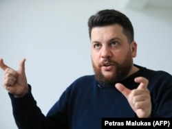 "There has been an order to do everything to prevent voters from finding out about the Smart Voting recommendations, to prevent them from consolidating their votes," says Navalny project manager Leonid Volkov.
