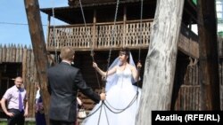 "Ялутор острогы"на яшь парлар килә