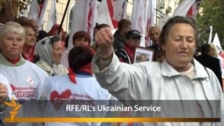 Tymoshenko Supporters Protest Her Conviction