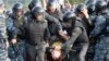 Оьрсийчоь -- Москох оппозицин акцин декъашхо лаьцна полицино, 06Стиг2013