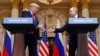 O strângere de mână la conferința de presă de la Helsinki