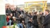  Polaganje cvijeća na mjesto stradanja na Markalama, 5. februar 2009.