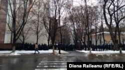 Membri și susținători ai Platformei „Demnitate și Adevăr” demonstrează la Chișinău