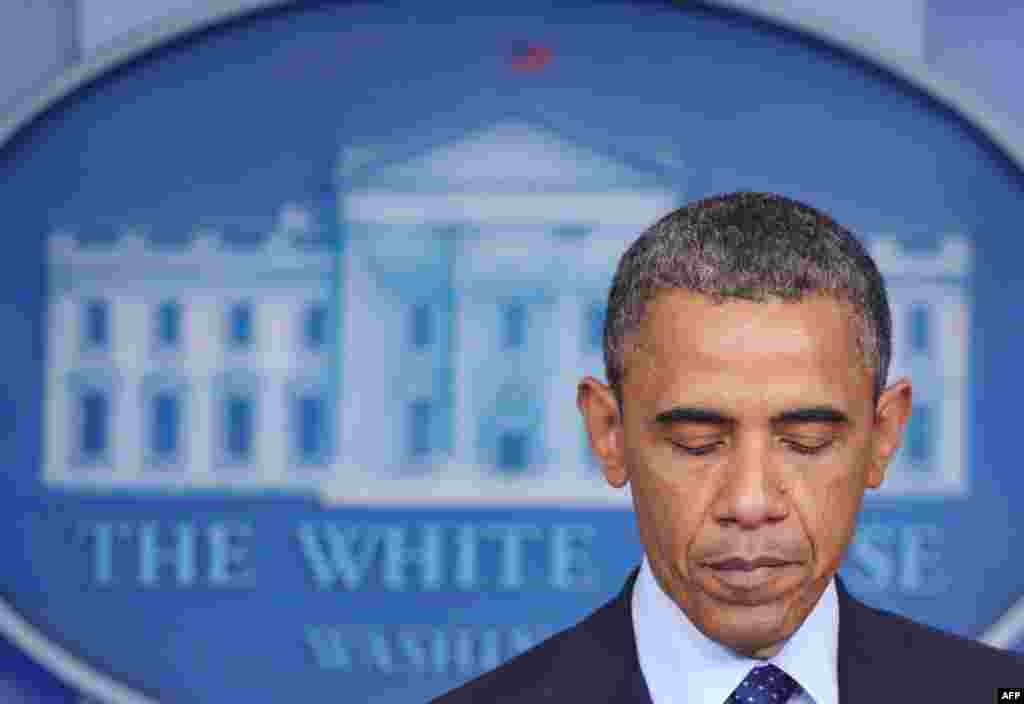 Președintele Barack Obama în timpul declarației pe tema atentatelor.