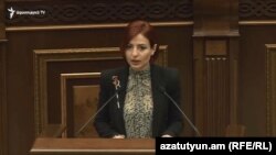 Член фракции «Лусавор Айастан» Ани Самсонян (архив)