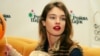 Natalia Vodianova, Novosibirsk, 20 septembrie 2008 (foto de Maia Șikovnikova)

