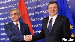 Президент Армении Серж Саргсян и председатель Еврокомиссии Жозе Мануэль Баррозу, Брюссель, 6 марта 2012 г.