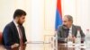 Դավիթ Սանասարյանը և Նիկոլ Փաշինյանը, արխիվ
