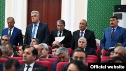 Обсуждение деятельности членов правительства Таджикистана