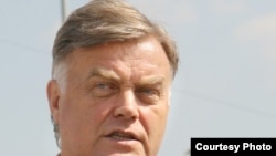 Владимир Якунин уверен, что в РЖД все идет по плану.