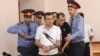 Бывший кандидат в президенты Армении Вартан Седракянв зале суда, Ереван, 19 сентября 2013 г. 