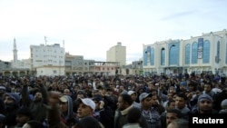 Demonstrație de protest în portul Tobruk