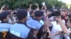 Супрацьстаяньне паміж армянскімі пратэстоўцамі і паліцыяй аднаўляецца