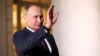 De fiecare dată când au apărut zvonuri despre starea de sănătate proastă a lui Vladimir Putin, Kremlinul a dezmințit că acesta ar suferi de vreo boală gravă. 