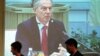 Экран показывает выступающего бывшего премьер-министра Великобритании Тони Блэра на Совете иностранных инвесторов. Астана, 18 мая 2011 года.