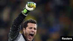 Brazilianul Julio Cesar 