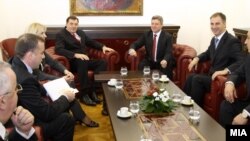 Средба на претседателот Ѓорге Иванов со претседателот на Република Српска Милорад Додик