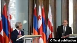 სერჟ სარგსიანი, გიორგი მარგველაშვილი