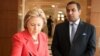 Clinton Meets Mumbai Victims, 'Rebukes' Terrorists