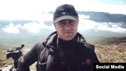 Ескендер Небієв