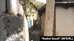 Махалла Захматабад на окраине Душанбе