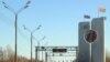 Вырасла колькасьць беларусаў, якія выяжджаюць на заробкі за мяжу. Большасьць — у Расею