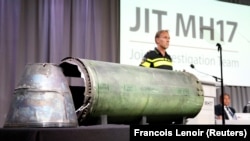 MH17 uçaryna garşy atylan "Buk" raketasynyň bir bölegi. 24-nji maý, 2018 ý.