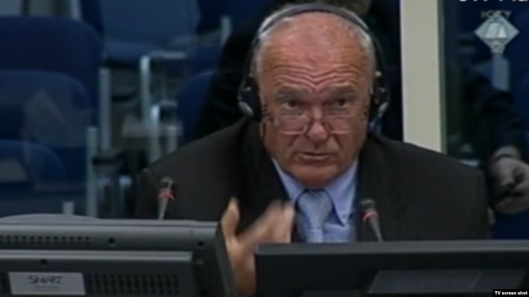 Milenko Živanović u sudnici Haškog tribunala tokom procesa protiv Radovana Karadžića, 31. oktobar 2013. 