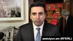 Вице-спикер Национального собрания Армении, член блока «Мой шаг» Ален Симонян (архив)