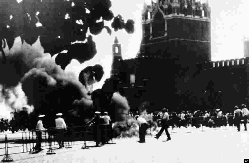 A mysterious fire that broke out on Red Square during the games on August 2. &ldquo;Witnesses said they saw a human body in the midst of the flames, which police quickly carried away,&rdquo; AP reported.&nbsp; A Washington Post reporter who witnessed the incident wrote that shortly afterward &ldquo;a naive Japanese tourist innocently clicked a few long-distance shots of [Lenin&rsquo;s] tomb. Immediately, three goons in white uniform jackets leaped toward him and intimidated him into surrendering the camera. They ripped it open, grabbed the film, and tore it to shreds.&rdquo; &nbsp;