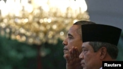 Predsednik Susilo Bambang Judhojono i njegov američki kolega Barak Obama u Džakarti, 09. novembar 2010.