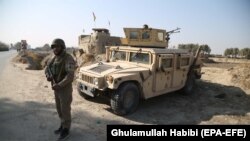 ارشیف، ننګرهار کې د افغانستان امنیتي ځواکونو یو سرتېری