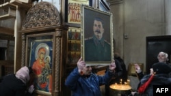 Portret Staljina u crkvi u njegovom rodnom gradu Gori u Gruziji