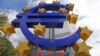 Preşedintele Băncii Centrale Europene Mario Draghi vorbind presei la Frankfurt, joi 6 septembrie 2012