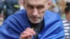 «Усіх били – без винятків» – колишній полонений про поводження в РФ. Там померли понад 200 українських військових