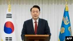 Суд Південної Кореї видав ордер на офіційний арешт президента Юн Сук Йоля