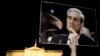 La o demonstrație în fața Casei Albe cu portretul procurorului special Mueller în 2018