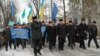 Митингтан соң анда катнашучылар Акмәчәт урамнары буйлап йөреш оештырды