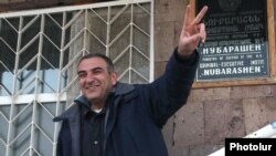 Հայկ Գեւորգյանը կալանքից ազատ արձակվելուց հետո, 6-ը փետրվարի, 2012