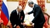 Архивска фотографија,од средба на рускиот претседател Владимир Путин со турскиот колега Реџеп Таип Ердоган 