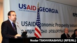 აშშ-ის ელჩი საქართველოში ჯონ ბასი,”ეკონომიკური აღმავლობის ინიციატივის” პრეზენტაცია