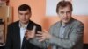 Анатоль Лябедзька (справа) і яго намесьнік Уладзімер Вуек на прэсавай канфэрэнцыі ў Берасьці