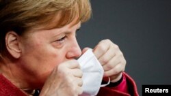 Германският канцлер Ангела Меркел обяви, че Европейския съюз ще вземе решение относно употребата на ваксината на Pfizer и BioNTech до 29 декември