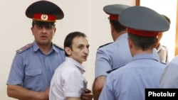 Тигран Аракелян в зале суда (архив)