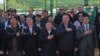«Разгуливают по праздникам». Политэлита в гостях у Матраимовых