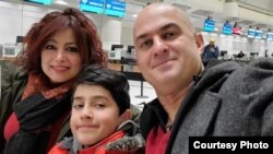 Šahin Mogadam izgubio je suprugu Šakibu Fegahati i sina Rostina u avionskoj nesreći 8. januara 2020.