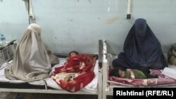 کندهار، د ۲۰۲۴ کال مې- په تنفسي ناروغیو اخته ماشومان په روغتون کې