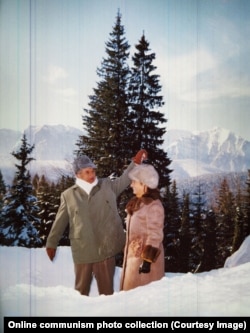 Ceausescu sprinkles snow on his wife’s head during yet another hunting trip in 1976.
